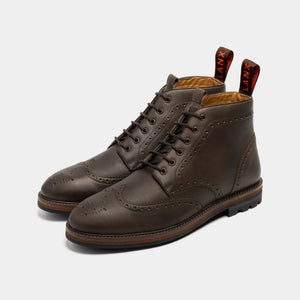 BAYLEY // BROWN DISTRESSED