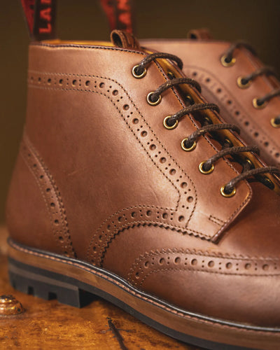 BAYLEY // CONKER DISTRESSED-Men's Boots | LANX Proper Men's Shoes
