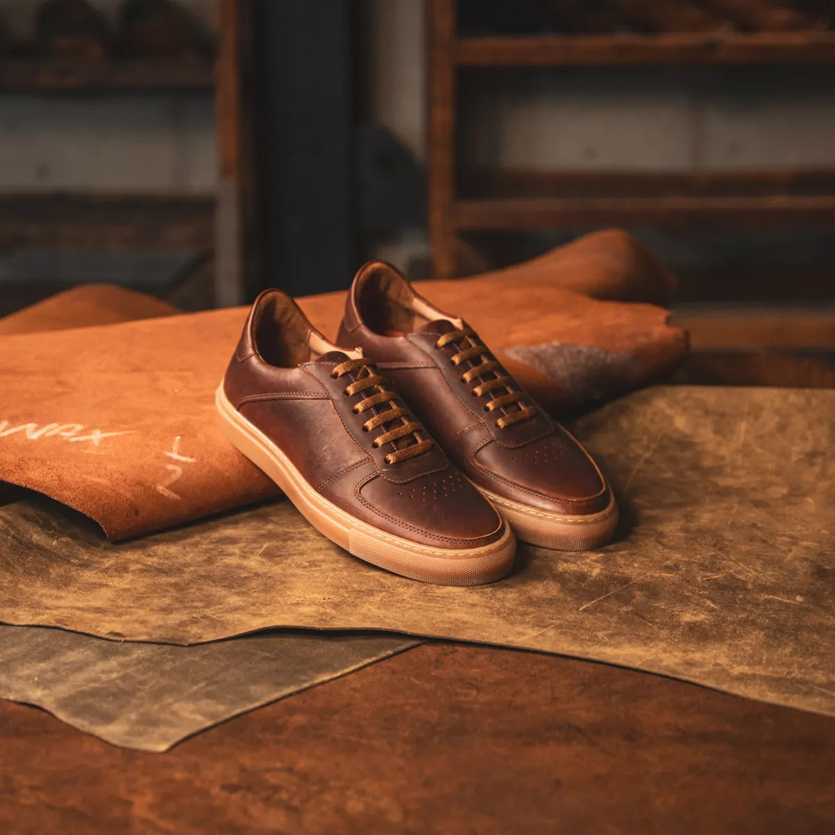 DIDSBURY // CARAMEL-Men's Casual
