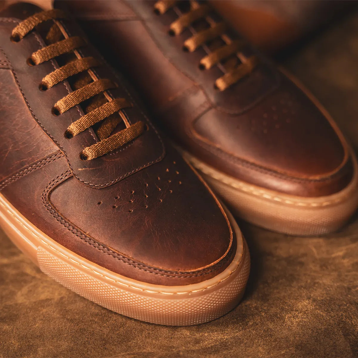 DIDSBURY // CARAMEL-Men's Casual