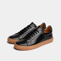 GUM & BLACK