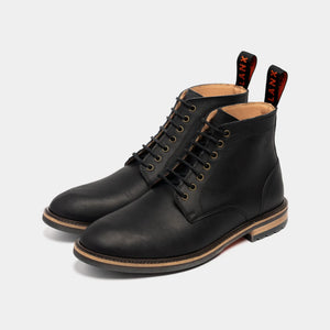 DUTTON // BLACK