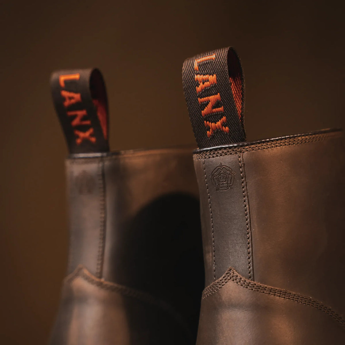 SETTLE // BROWN DISTRESSED-Men's Boots