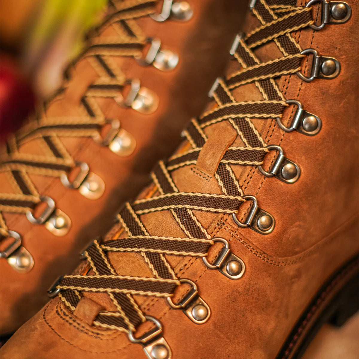 WHALLEY / ACACIA DISTRESSED-Women’s Boots